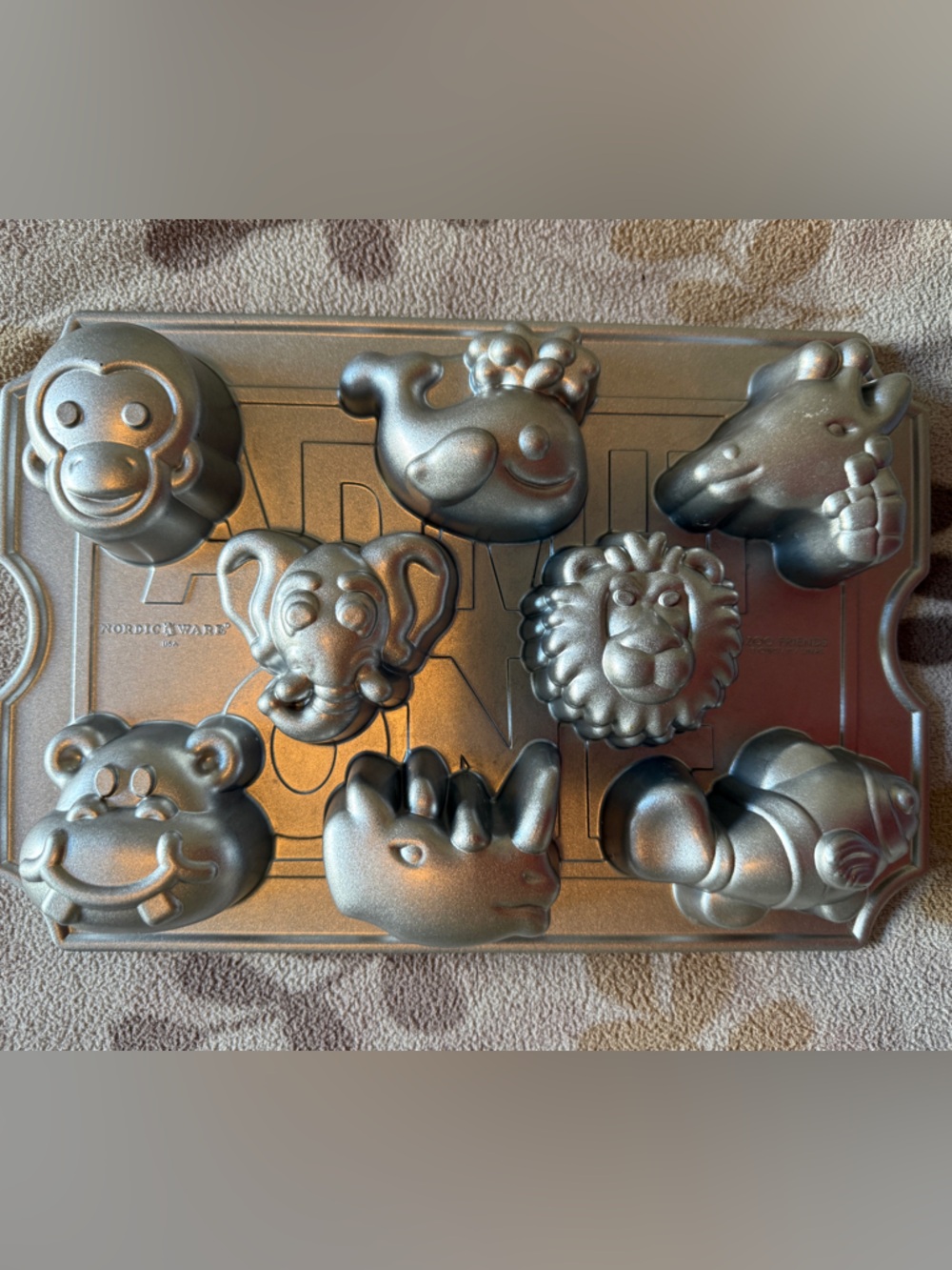 Nordic Ware Zoo Friends Mini Cake Pan Animals Fish Whale Non-Stick 3 cup / 0.7L